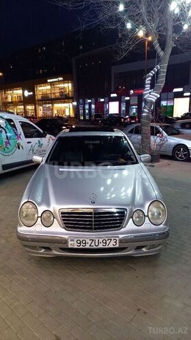 Mercedes E 240 2000, 200,000 km - 2.6 l - Bakı