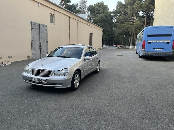 Mercedes C 200 2000, 236,000 km - 2.0 л - Sumqayıt