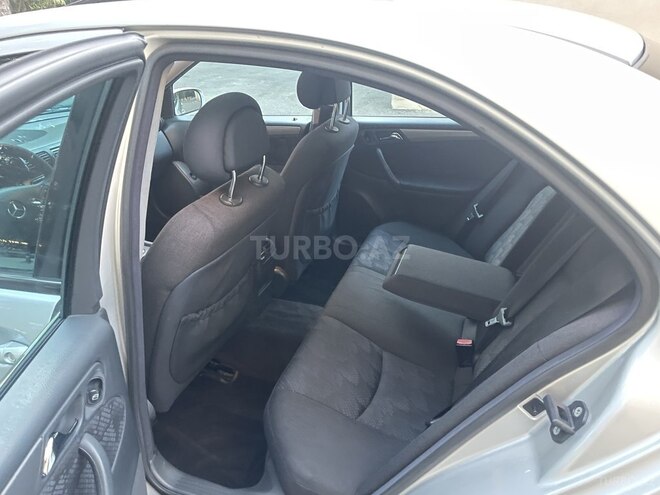 Mercedes C 200 2000, 236,000 km - 2.0 л - Sumqayıt