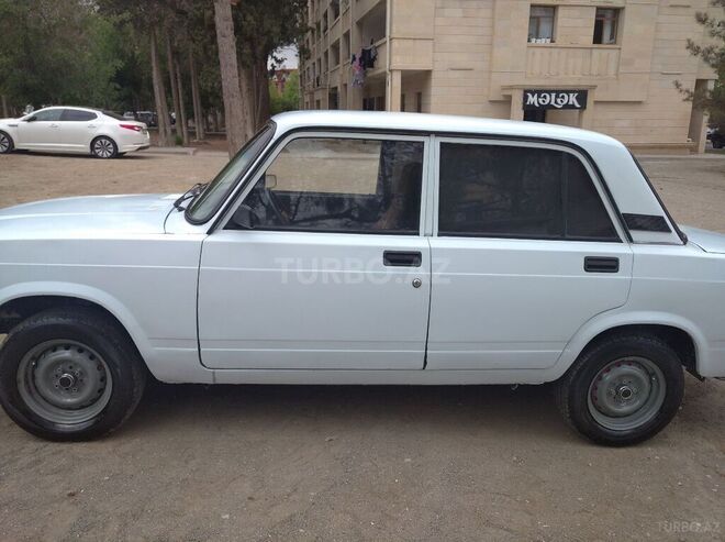 LADA (VAZ) 2107 2005, 87,707 km - 1.6 l - Naftalan