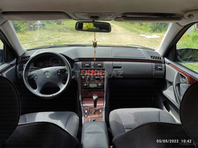Mercedes E 200 2000, 539,130 km - 2.0 l - Şirvan