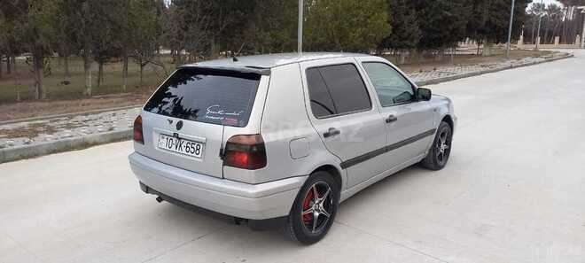 Volkswagen Golf 1997, 255,232 km - 1.8 l - Sumqayıt