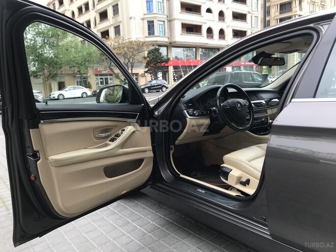 BMW 523 2010, 260,000 km - 3.0 l - Bakı