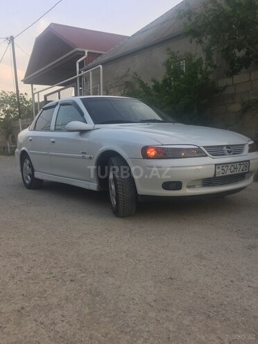 Opel Vectra 1999, 300,000 km - 1.6 л - Bakı