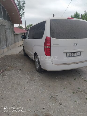 Hyundai H-1 2014, 212,029 km - 2.5 л - Quba