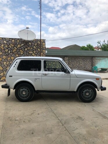 LADA (VAZ) Niva 1985, 198,500 km - 1.6 л - Yevlax