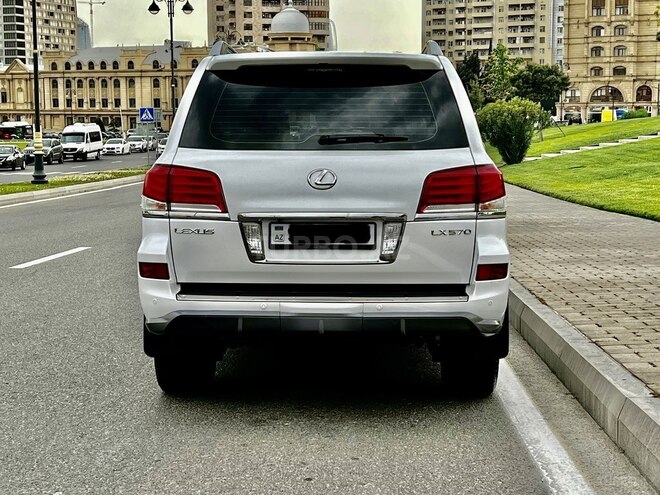 Lexus LX 570 2013, 104,700 km - 5.7 l - Bakı