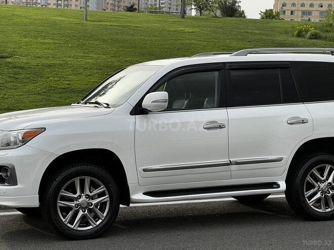 Lexus LX 570 2013, 104,700 km - 5.7 l - Bakı