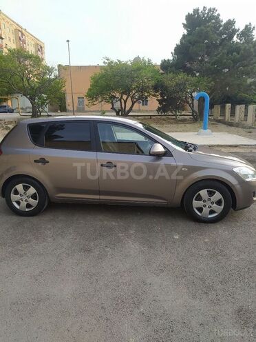 Kia Ceed 2007, 240,000 km - 1.4 l - Sumqayıt