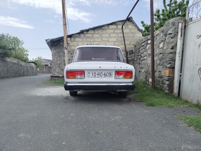 LADA (VAZ) 2107 2006, 5,610 km - 1.6 l - Qax