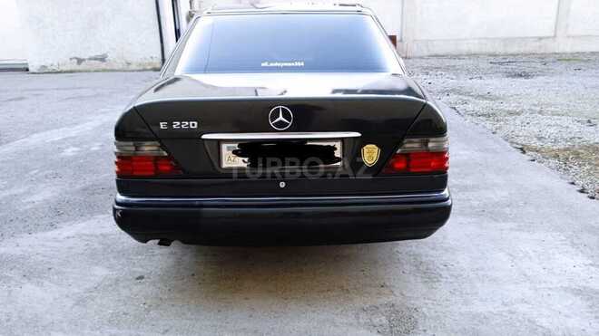 Mercedes E 220 1993, 700,000 km - 2.2 l - Bakı
