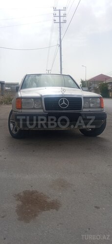Mercedes E 230 1990, 497,249 km - 2.3 l - Bakı