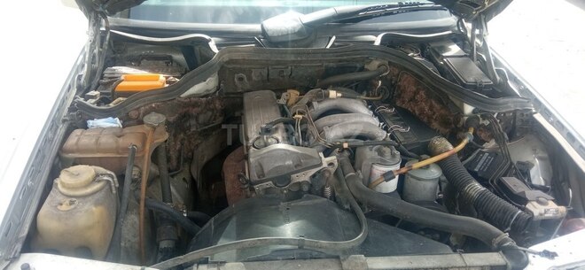 Mercedes E 230 1990, 497,249 km - 2.3 l - Bakı