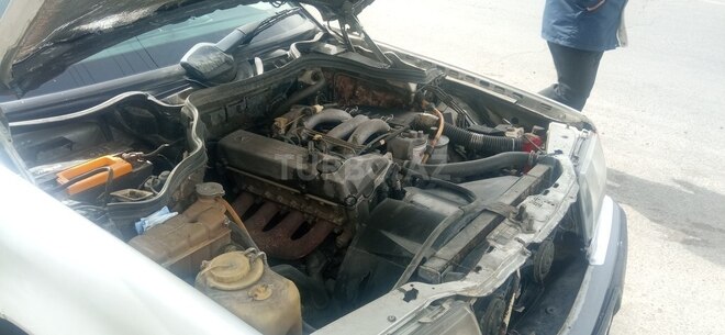 Mercedes E 230 1990, 497,249 km - 2.3 l - Bakı