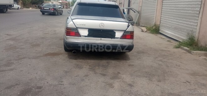 Mercedes E 230 1990, 497,249 km - 2.3 l - Bakı