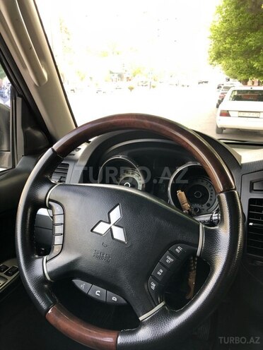 Mitsubishi Pajero 2010, 196,000 km - 3.5 l - Bakı
