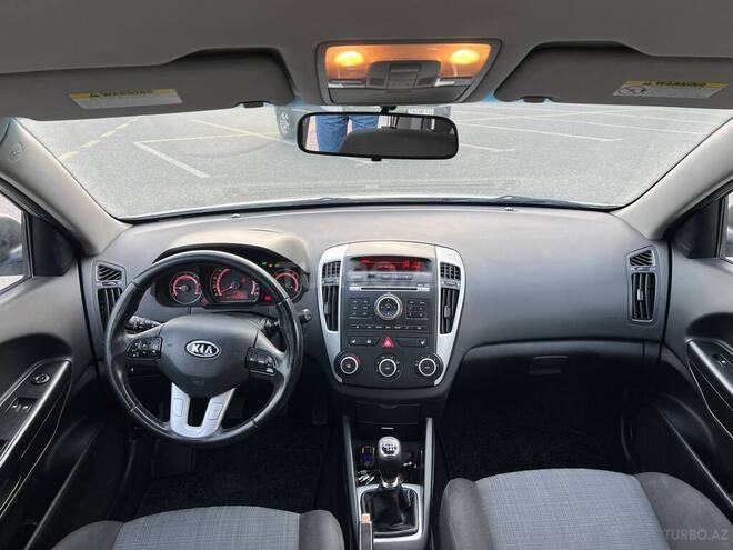 Kia Ceed 2010, 182,000 km - 1.6 л - Bakı