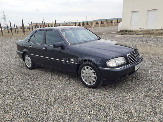 Mercedes C 240 2000, 198,000 km - 2.4 л - Gəncə