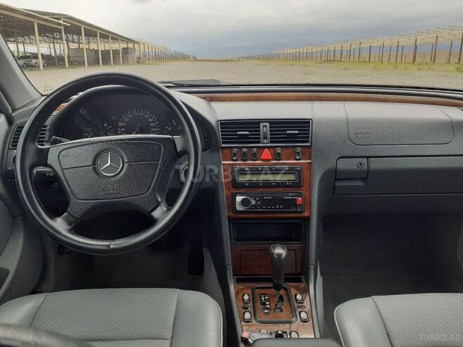 Mercedes C 240 2000, 198,000 km - 2.4 л - Gəncə