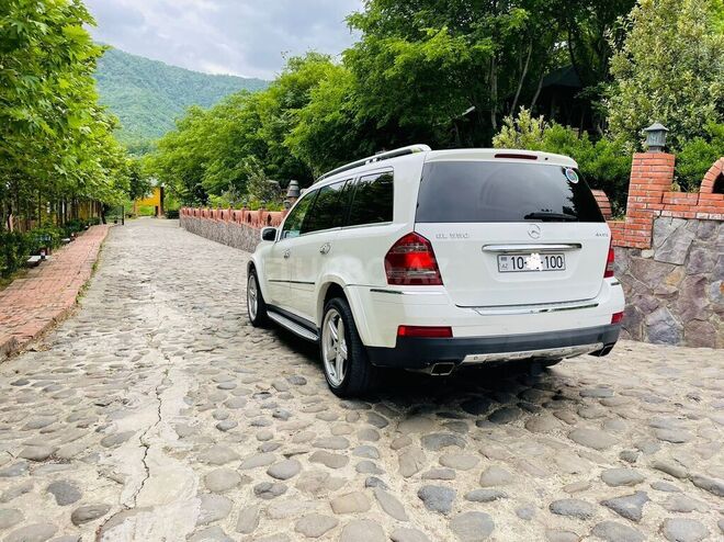 Mercedes GL 550 2008, 230,000 km - 5.5 l - Masallı