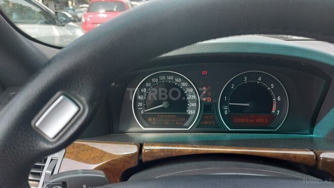 BMW 735 2002, 258,000 km - 3.6 l - Bakı