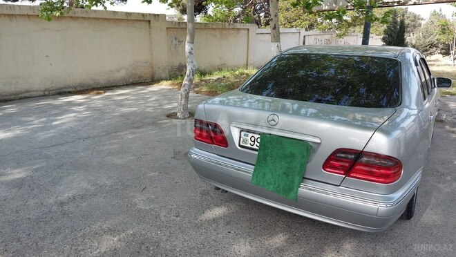 Mercedes E 220 1998, 330,000 km - 2.2 l - Bakı
