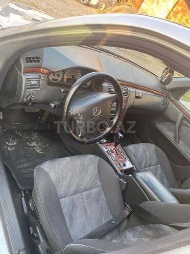 Mercedes E 280 2000, 305,000 km - 2.8 l - Tovuz