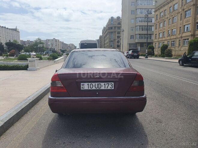 Mercedes C 220 1995, 368,000 km - 2.2 l - Bakı