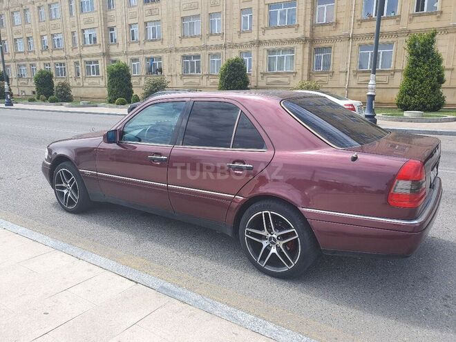 Mercedes C 220 1995, 368,000 km - 2.2 l - Bakı