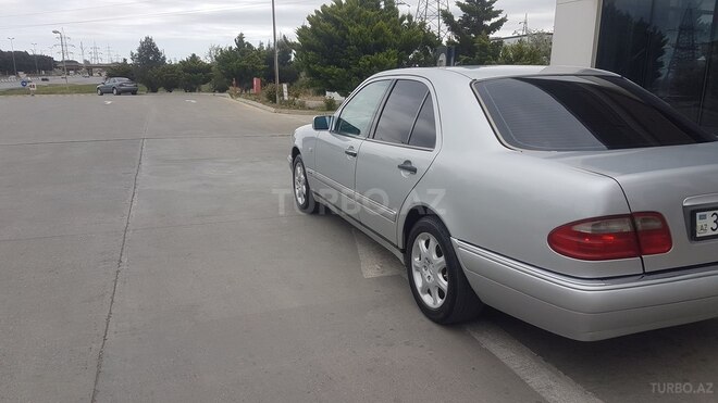 Mercedes E 230 1996, 296,000 km - 2.3 l - Bakı