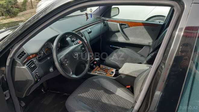Mercedes E 240 2001, 310,585 km - 2.4 l - İmişli