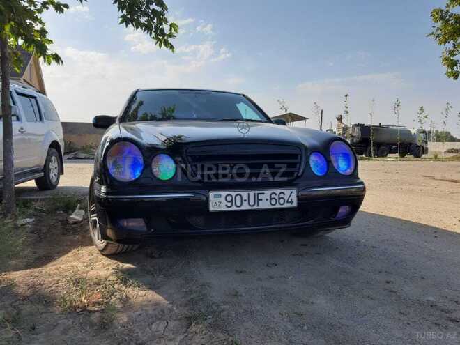 Mercedes E 240 2001, 310,585 km - 2.4 l - İmişli