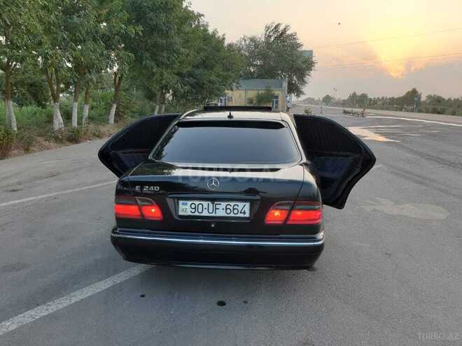 Mercedes E 240 2001, 310,585 km - 2.4 l - İmişli