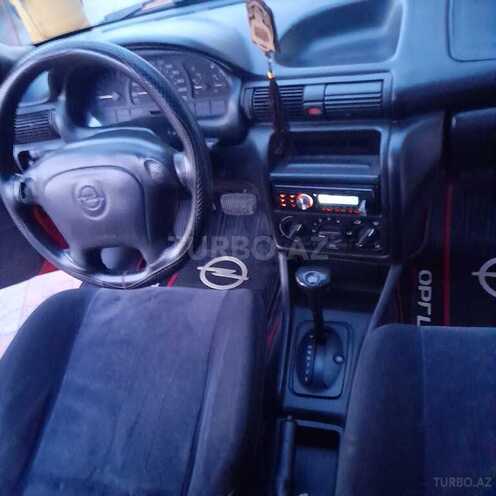 Opel Astra 1996, 269,000 km - 1.6 л - Qazax