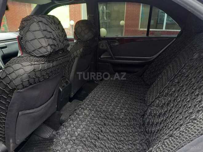 Mercedes E 230 1997, 217,000 km - 2.3 л - Quba