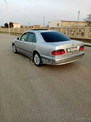 Mercedes E 200 1999, 294,000 km - 2.0 l - Bakı