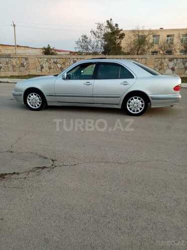 Mercedes E 200 1999, 294,000 km - 2.0 l - Bakı