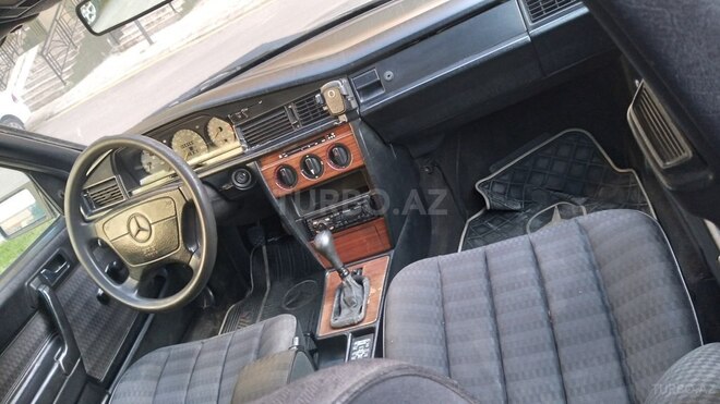 Mercedes 190 1992, 256,000 km - 2.0 l - Bakı