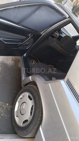 Mercedes 190 1992, 256,000 km - 2.0 l - Bakı