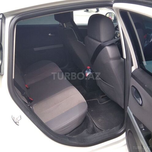 SEAT Leon 2011, 19,600 km - 1.6 л - Bakı