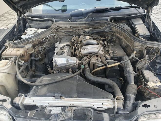 Mercedes E 200 1992, 100,000 km - 2.0 l - Bakı
