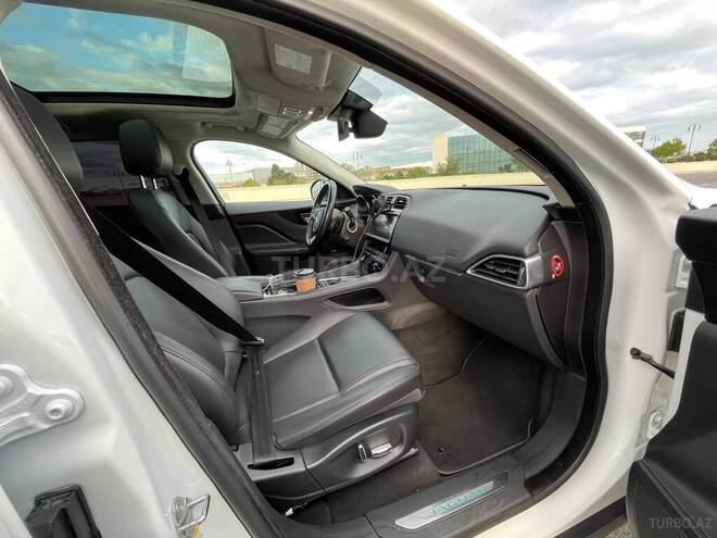 Jaguar F-Pace 2019, 43,000 km - 2.0 l - Bakı