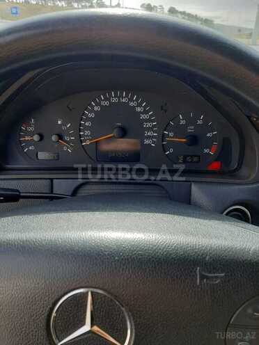 Mercedes E 220 2000, 341,000 km - 2.2 l - Bakı