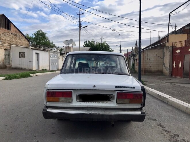 LADA (VAZ) 2107 1983, 300,000 km - 1.5 л - Gəncə