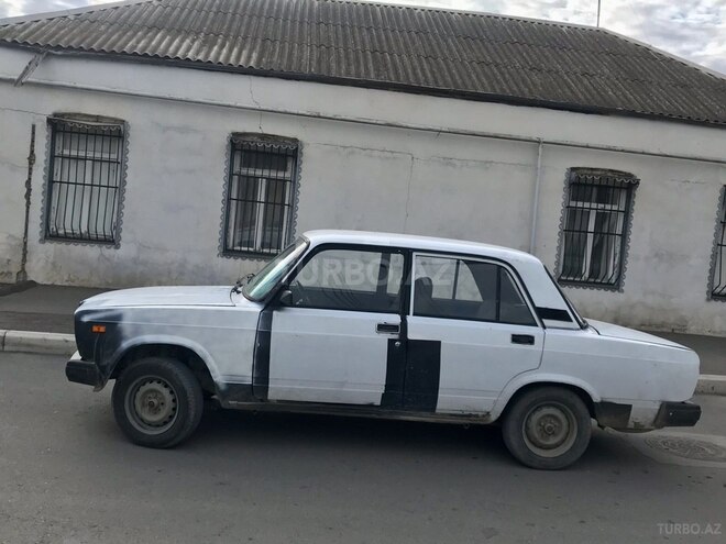 LADA (VAZ) 2107 1983, 300,000 km - 1.5 л - Gəncə