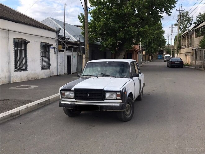LADA (VAZ) 2107 1983, 300,000 km - 1.5 л - Gəncə