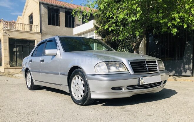 Mercedes C 220 1999, 342,600 km - 2.2 l - Sumqayıt