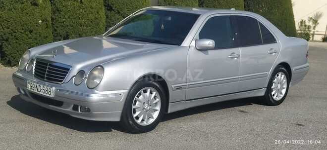 Mercedes E 220 2000, 390,000 km - 2.2 л - Bakı
