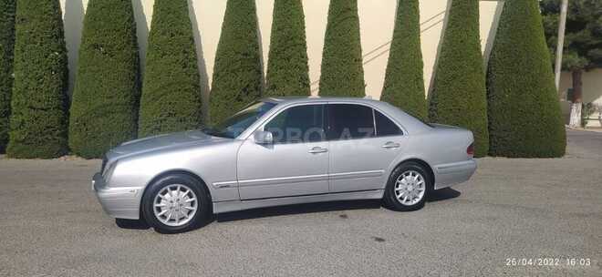 Mercedes E 220 2000, 390,000 km - 2.2 л - Bakı