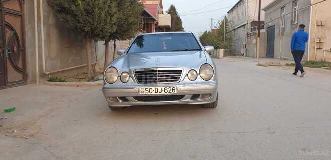 Mercedes E 270 2001, 351,000 km - 2.7 l - Bakı